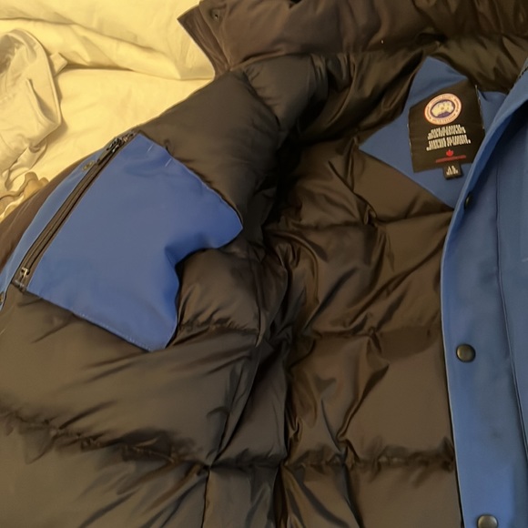 Teens Canada goose jacket size 14-16 - Picture 2 of 4